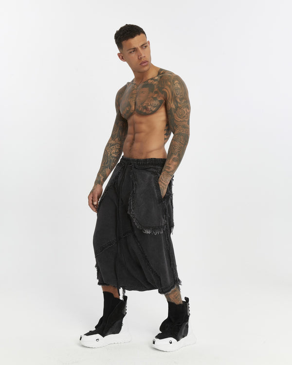 Pin-Tucked Men’s Capri Pants