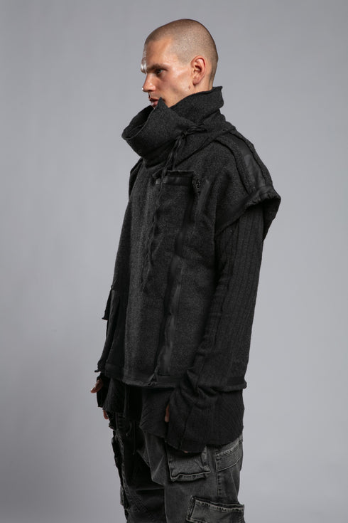 Short Cardigan with Slit on the Front