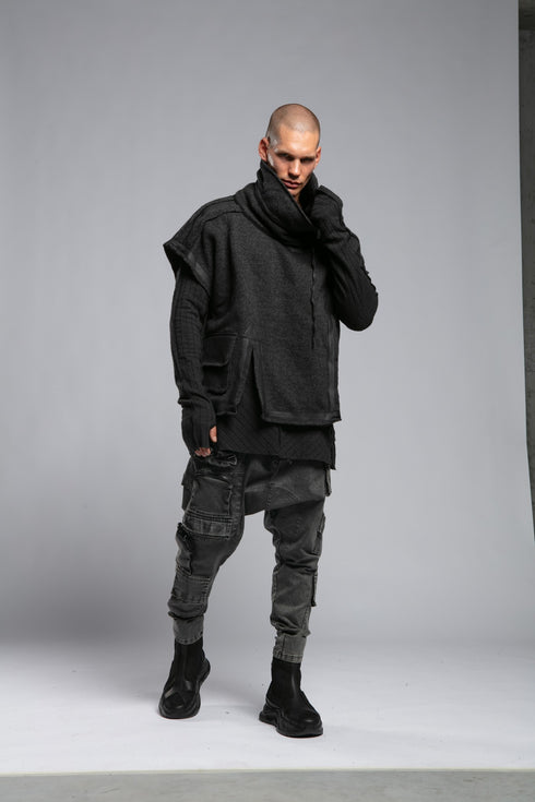 Short Cardigan with Slit on the Front