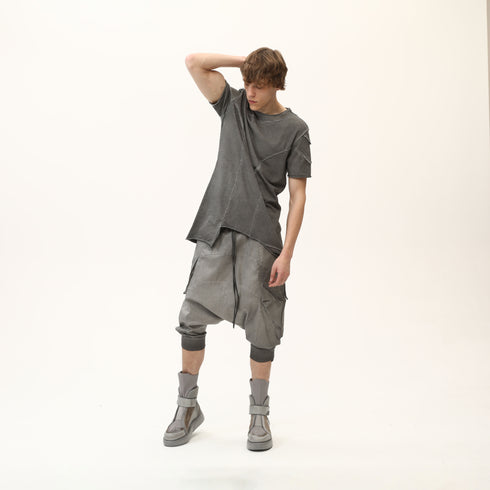 Men’s Multi-Pleated Capri Trousers with Piped Skirted Pockets