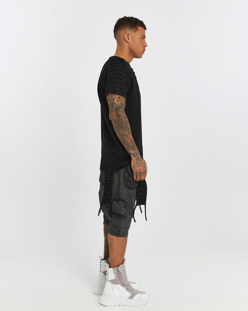 Men's T-Shirt with Ribbed Shoulders in Black detail view showing ribbed shoulder panels