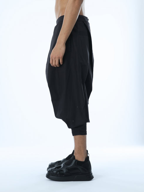 Junus Coban men’s black wide pleated capri pants side view