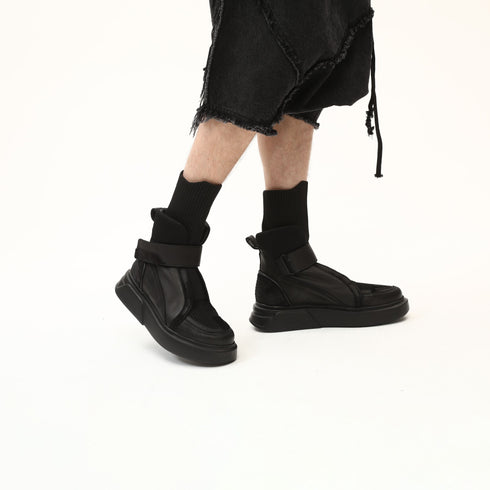 Junus Coban Raw-Seam Slit-Hem T-Shirt Black