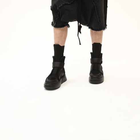 Junus Coban Raw-Seam Slit-Hem T-Shirt Black