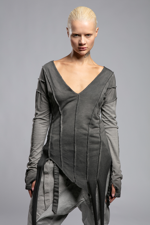 Junus Coban Women's Asymmetric Cut Sweatshirt in anthracite close-up front view