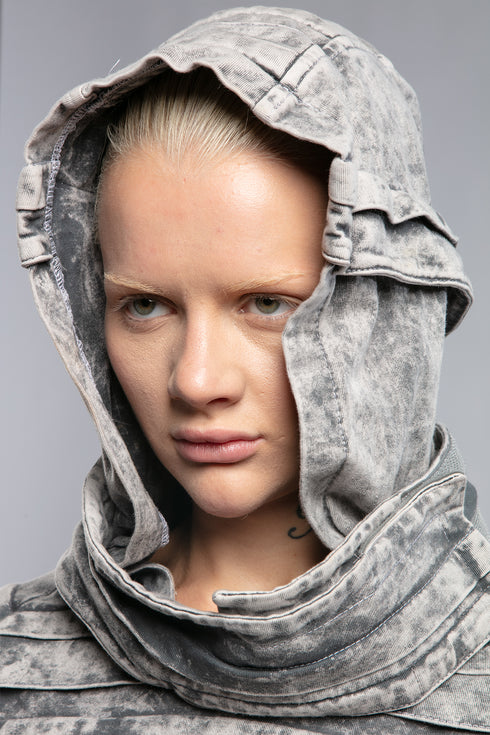 Junus Coban Women's Ribbed Sweatshirt in acid grey hood detail